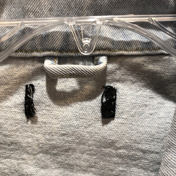 Pretty Little Thing distressed denim jacket size L - Picture 6 of 11